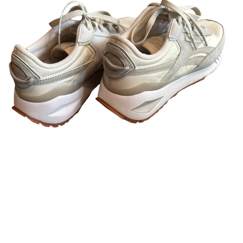 Reebok - Picture 5 of 7